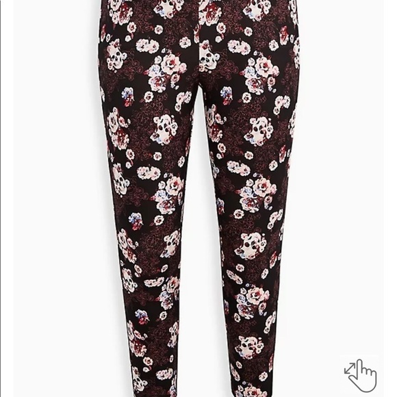 TORRID pixie pant, black floral skull print! - Picture 5 of 7